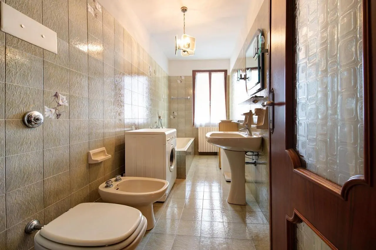 Lake View Apartment Gardone Riviera 0*,