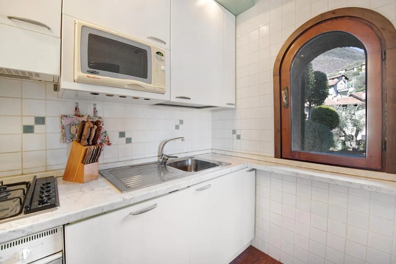 Lake View Apartment ガルドーネ・リヴィエラ イタリア