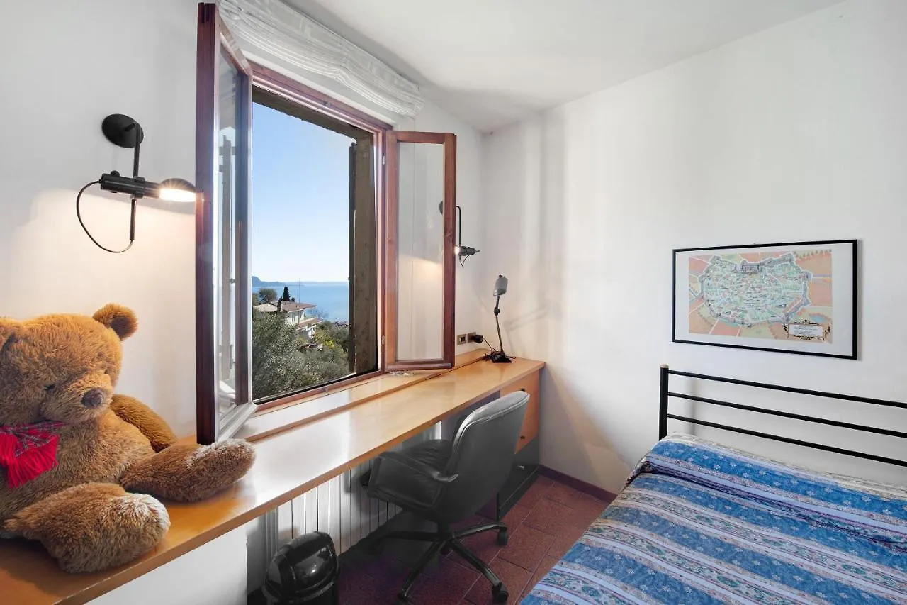 Lake View Apartment 가르도네리비에라 0*,  이탈리아